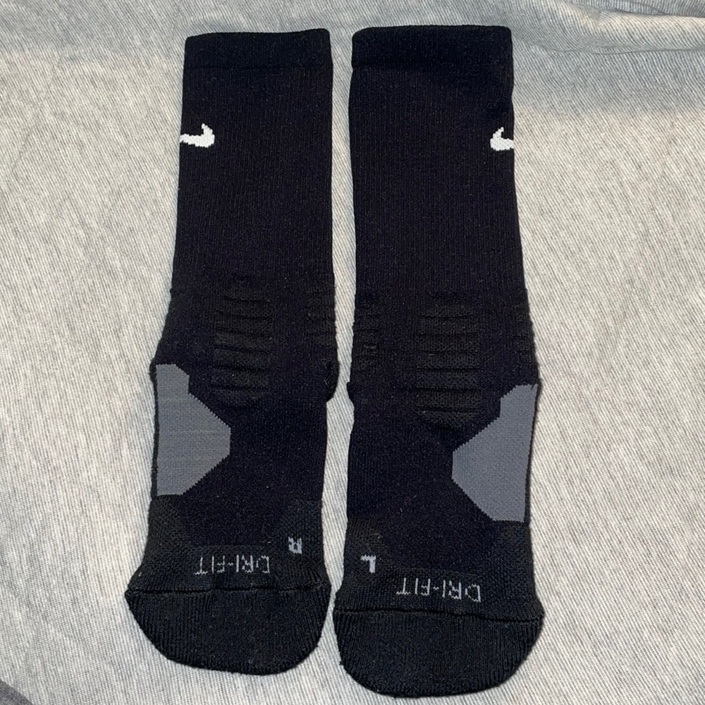Women’s Nike Elites
